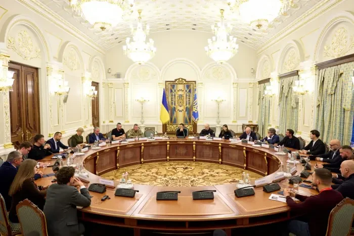 Президент і бізнес обговорили відкриття експортних платформ зброї