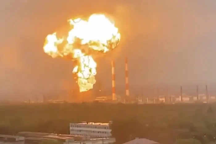 Відповідь на обстріли українських міст. Сили оборони уразили важливі обʼєкти у РФ