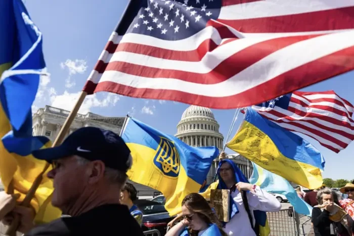 Вже не $300 млрд. США знизили оцінку допомоги, яку надали Україні – Bloomberg