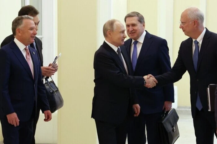 Кремль скупо прокоментував переговори Путіна та Віткоффа, але назвав тему зустрічі