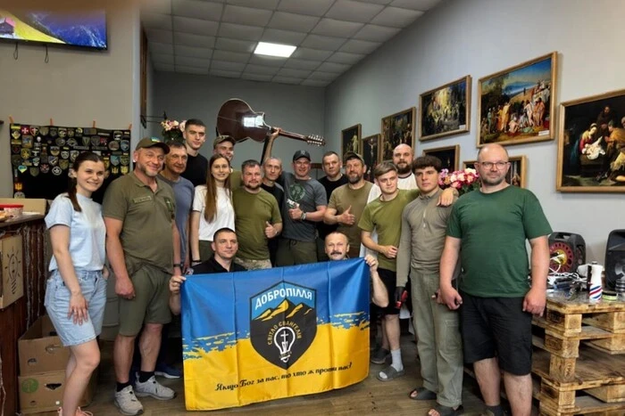 «Церква-лампочка», що була «фронтовим курортом» для 20 тис. воїнів, евакуювалася з Добропілля