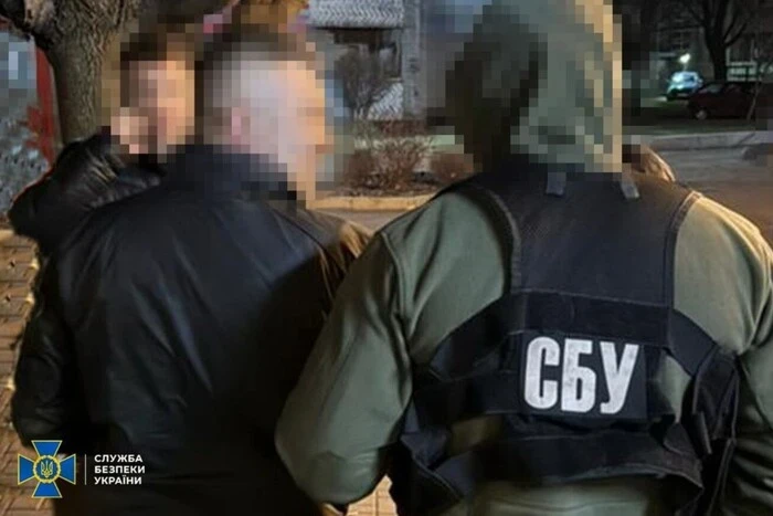 Посадовця Конституційного суду викрито на організації схем для ухилянтів