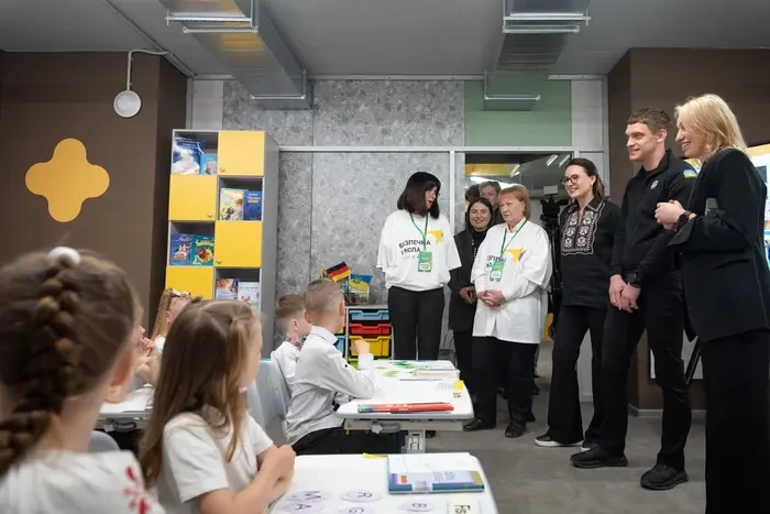 Свириденко повідомила, скільки школярів розпочали навчання цьогоріч