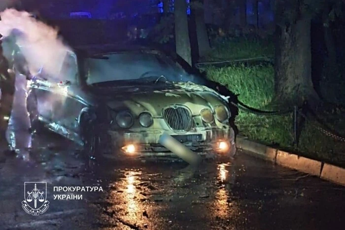 Палія трьох авто в столиці відправлено за ґрати: скільки років отримав