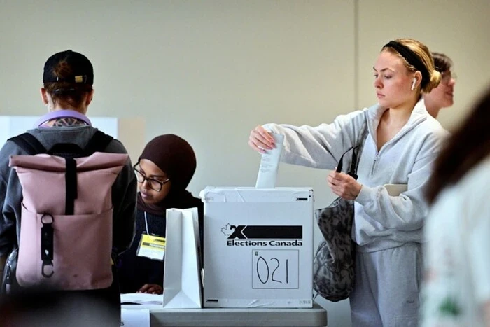 Сайт Elections Canada «ліг» під час підрахунку голосів