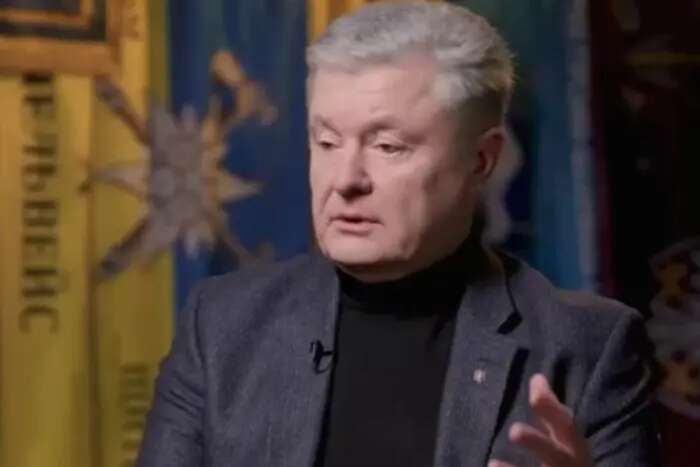 Не можу каву на заправці купити, – Порошенко про санкції, які вже працюють проти нього