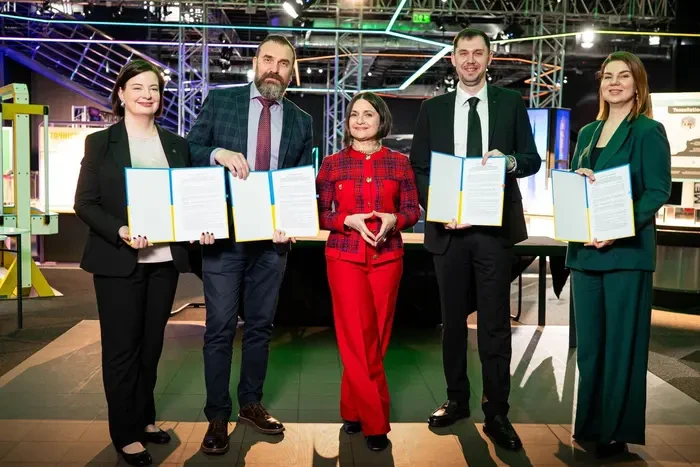 «Метінвест» підтримав створення сучасних STEM-просторів у 250 ліцеях України