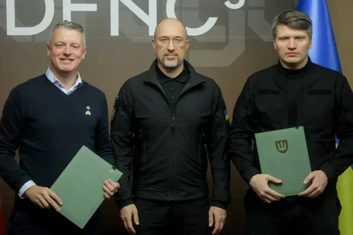 Україна та Велика Британія підписали договори щодо оборонного партнерства