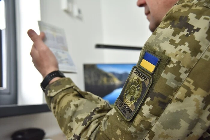 Прикордонники заявили про зростання черг: «Краківець» і «Шегині» перевантажені