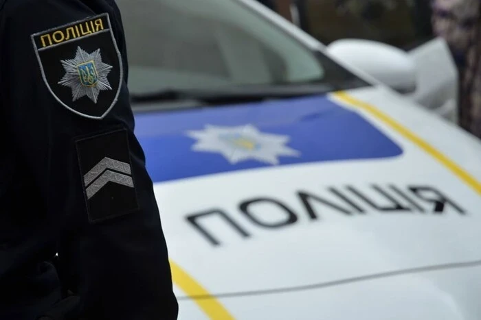 У Вишневому поліцейська в’їхала в припарковане авто, триває перевірка