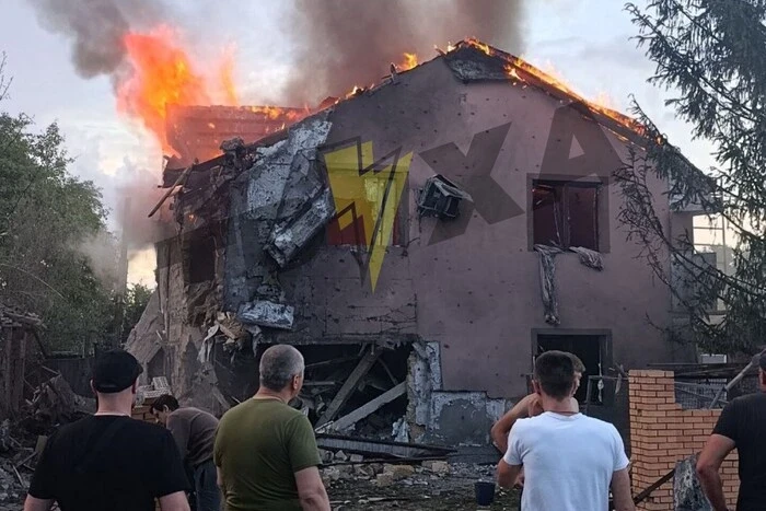 У Вільнянську через атаку РФ постраждала родина з двома дітьми