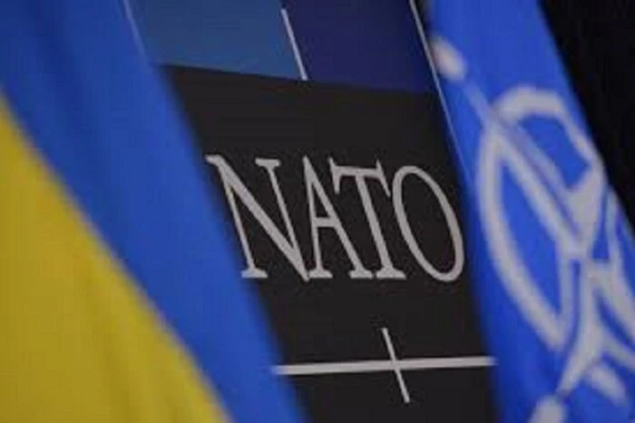 НАТО визначається з форматом допомоги Україні