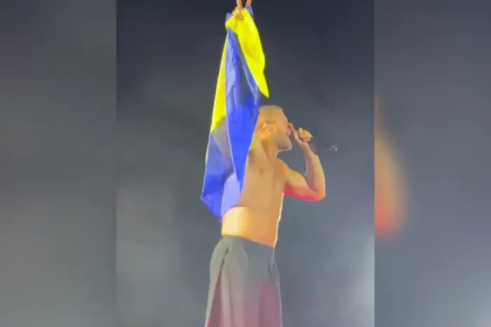 Imagine Dragons з українським прапором: Ден Рейнольдс знов вразив фанатів у Мілані