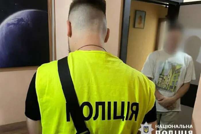 Наживалися на померлих громадянах: у Києві приватний нотаріус організувала шахрайську схему