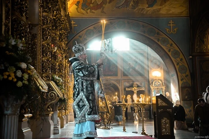 Масові богослужіння на Великдень: столична влада звернулася до церкви із закликом