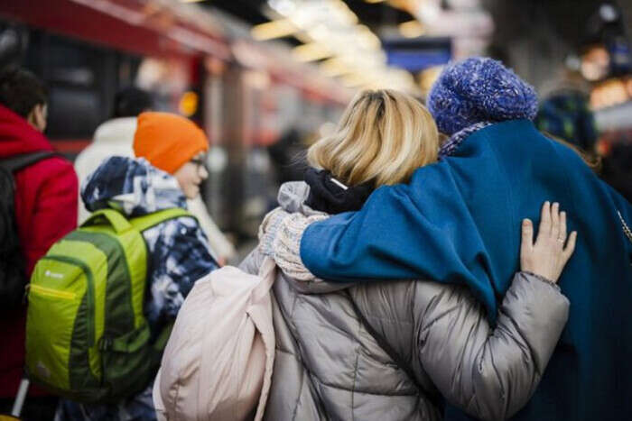 Українці зіштовхуються з невизначеним майбутнім по всій Європі: результати опитування