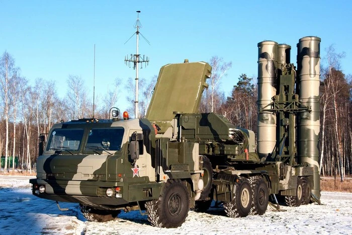 Експерт про зміну ракетної тактики: у росіян зараз є дуже важливі цілі – не військові, а політичні