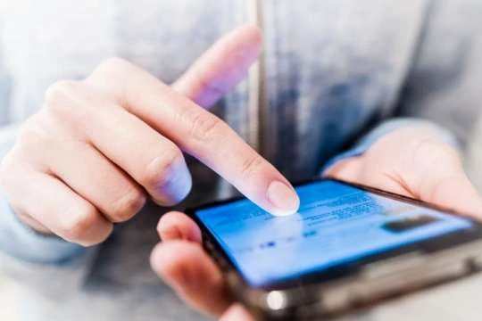 Що буде, якщо з’їсти бюлетень? ЦВК запустила чат-бот для виборців