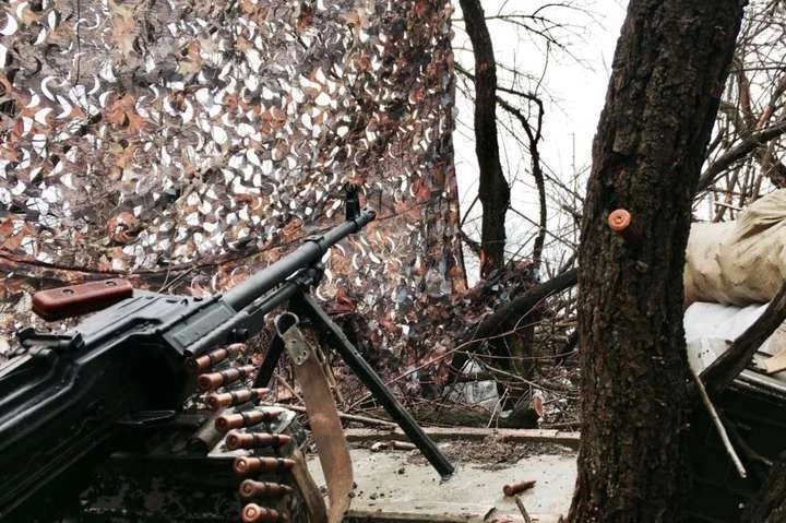 Доба на Донбасі: бойовики двічі порушили режим «тиші»