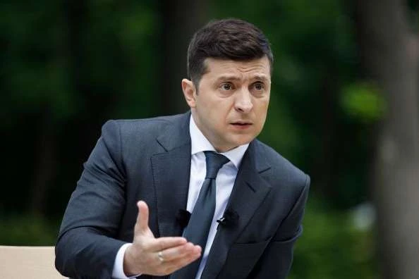 «Це публічний прояв змови старих еліт і олігархів». Зеленський пояснив рішення КСУ