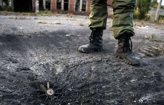 Двоє українських військових підірвалися на Донбасі
