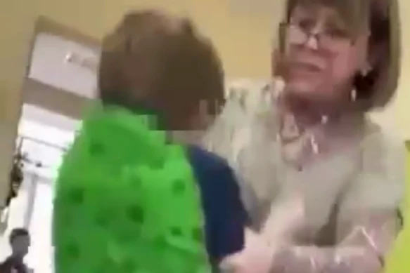 У столичній школі вчителька побила хлопчика з інвалідністю (відео)