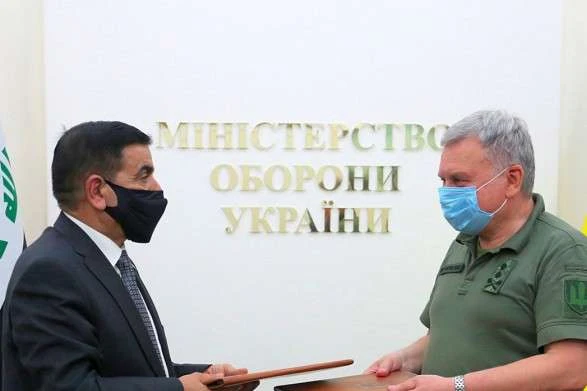 В Україну вперше прибув міністр оборони Іраку
