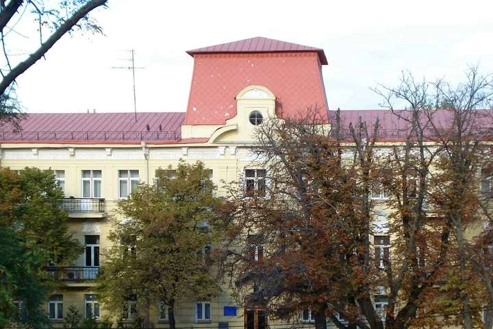 Старовинний будинок на Десятинній відреставрують майже за 14 млн грн