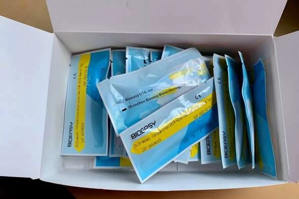 Інститут Академії наук вже пів року не може отримати кошти від МОЗ на виготовлення Covid-тестів