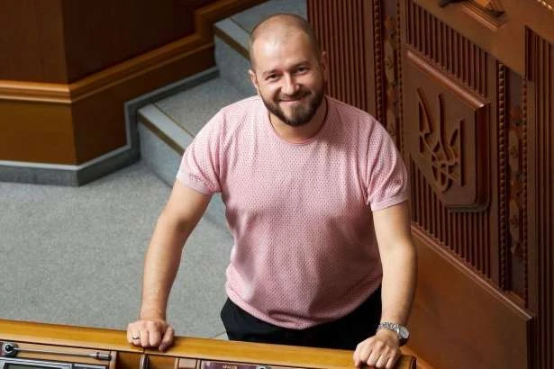 Замість фронту з'їздив у Святогірську лавру? У мережі розкритикували «слугу народа» Культенка