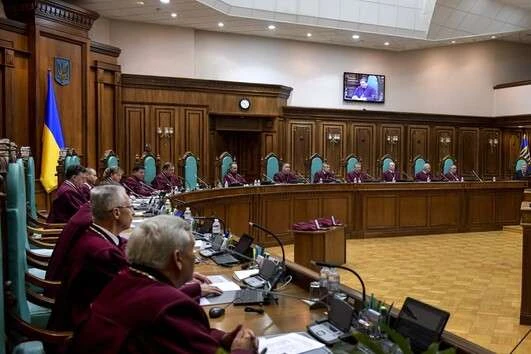 Конституційний суд призначив збори суддів на понеділок