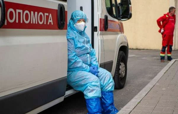 Коронавірус в Україні: за добу одужали понад 3000 хворих, померли – 113
