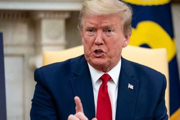 Трамп назвав силу єдиним способом зупинити заворушення в США