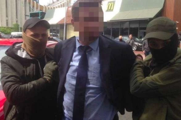 У Києві судитимуть чиновника Міносвіти за хабар у 300 тис. гривень