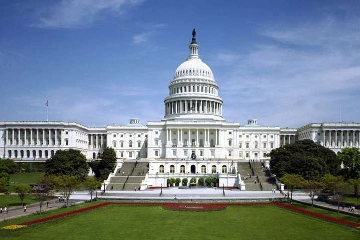 Білий дім перетворився на місце ізоляції після повернення Трампа з лікарні
