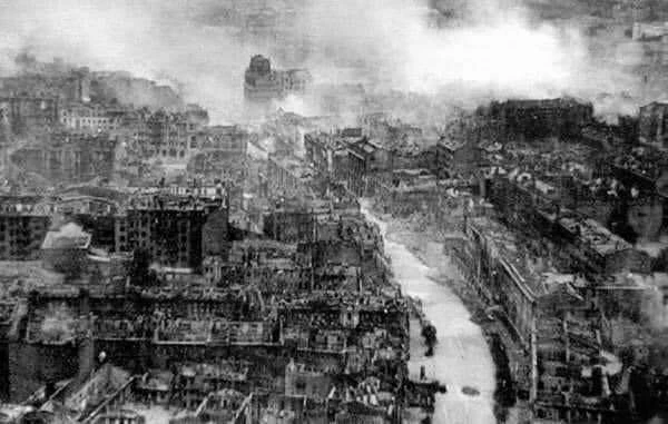 Як московські комуністи у 1941 році знищили центр Києва