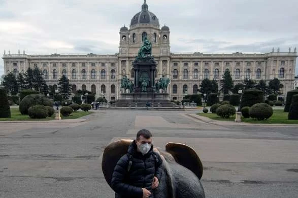 Канцлер Австрії пригрозив новим локдауном, якщо кількість заражень не зменшиться