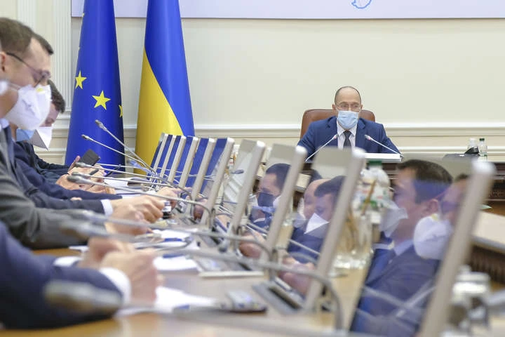Кабмін замінив у документах терміни «Велика Вітчизняна війна» та «інвалід»