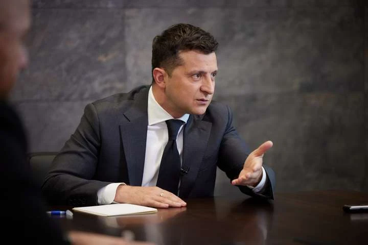 Зеленський поскаржився, що Росія без причин затягує його зустріч з Путіним