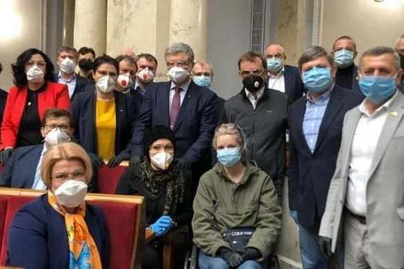 Євросолідарність вимагає позачергового засідання Ради для врегулювати питання ФОПів та е-декларування