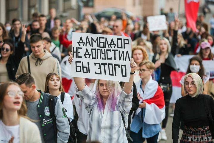 У Мінську акція протесту студентів почалася з затримань
