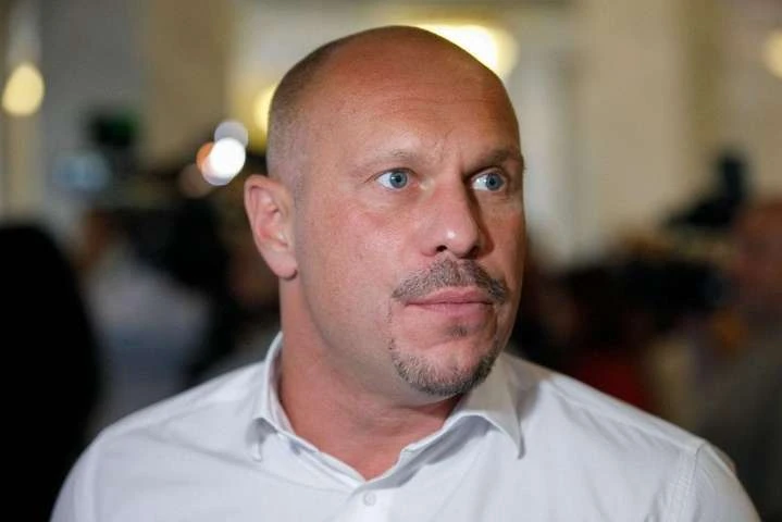 Шкарлет запевнив, що у Міносвіти перевіряють дисертацію Киви