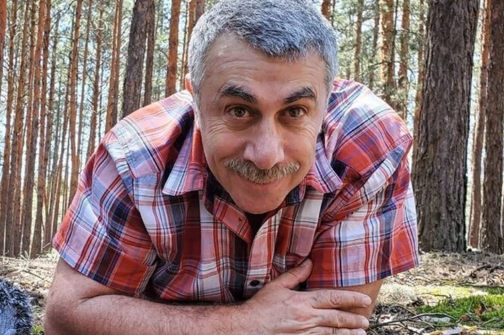 Врач-шоумен Комаровский назвал простой способ определить зараженного коронавирусом