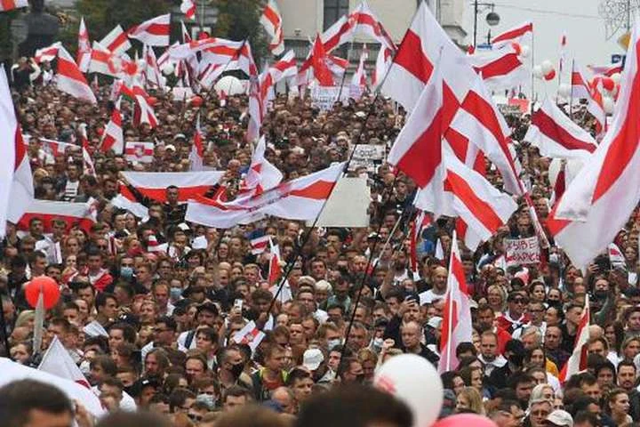 Американцям в Білорусі порадили запастися їжею