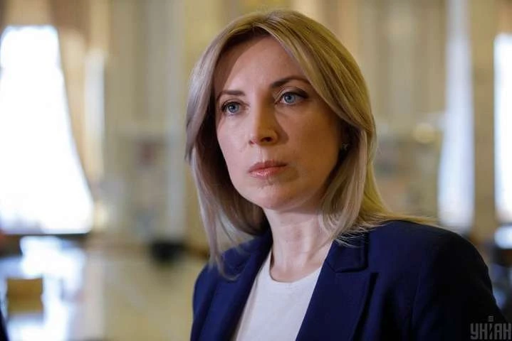 Оцінюйте свій гіперлуп: Верещук і Омелян посварилися в прямому ефірі