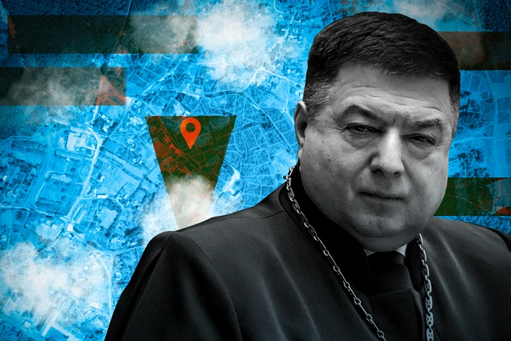 Теща голови КСУ Тупицького придбала чотири ділянки з будинком під Києвом