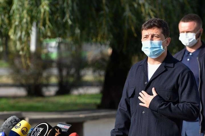 Мендель поскаржилась, що до хворого Зеленського прориваються журналісти