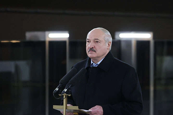 Лукашенко заявив про «центр спецслужб» США у Києві. Кулеба відповів фейспалмом