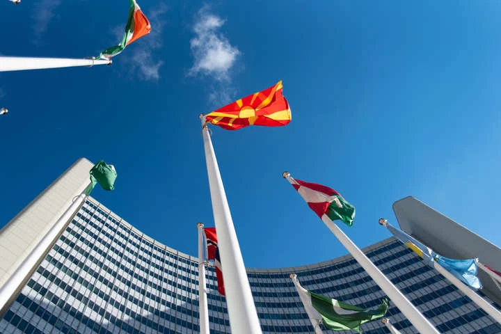 Болгарія блокує перемовини щодо вступу Північної Македонії до ЄС: не хоче визнавати македонську мову та націю