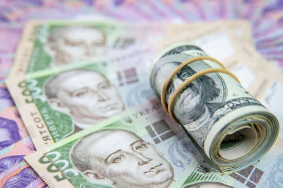 Фінансист розповів, що буде з курсом долара та інфляцією до кінця року